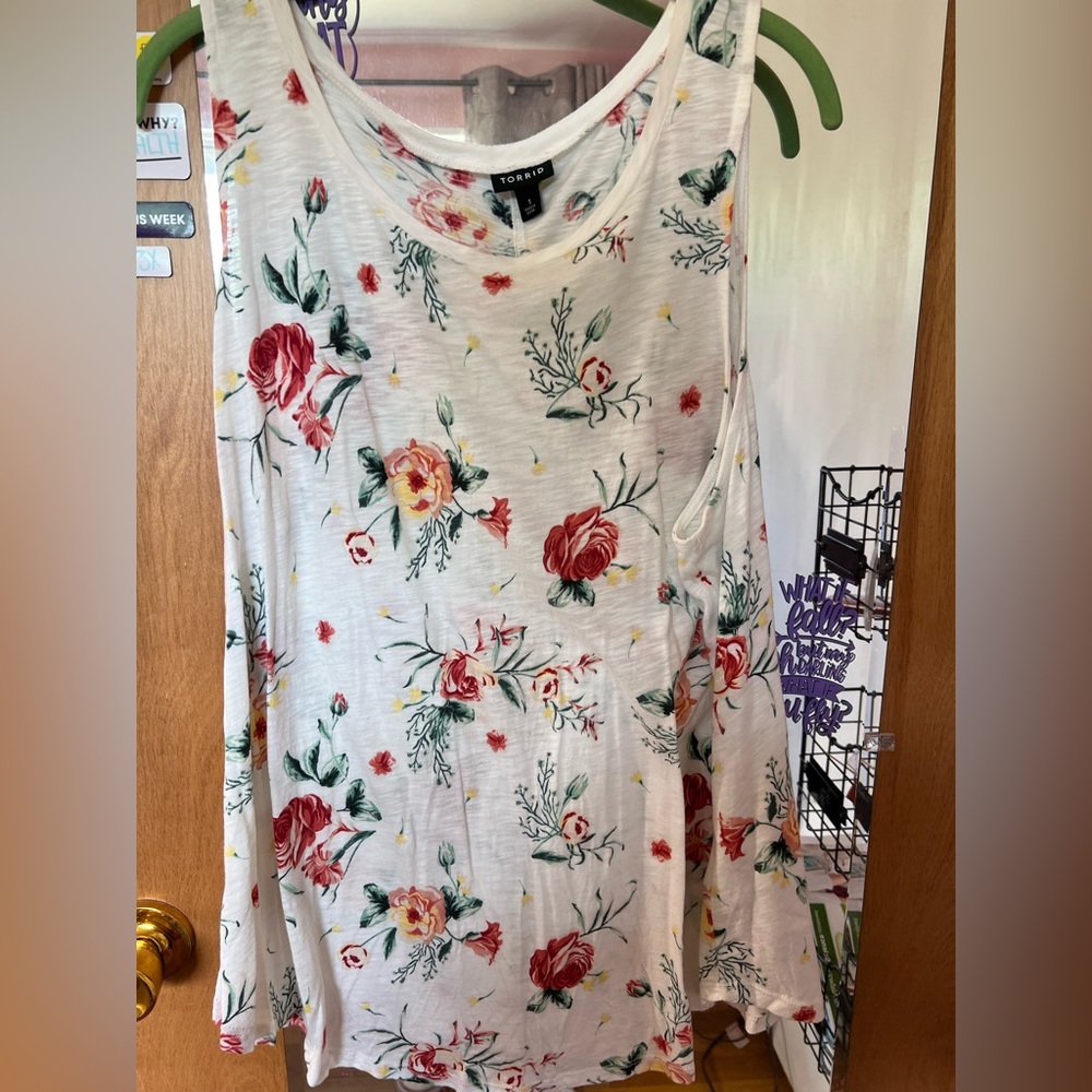 Floral tank from Torrid size 1
